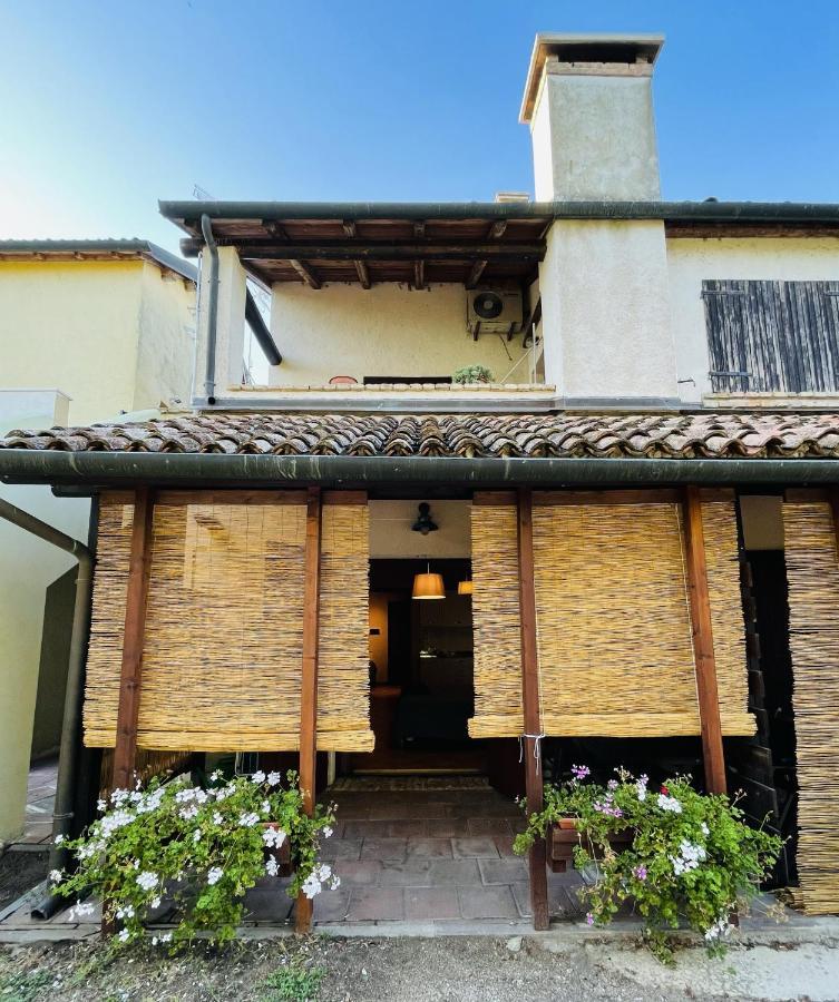 Borgo Del Nibbio Apartment Porto Levante Luaran gambar