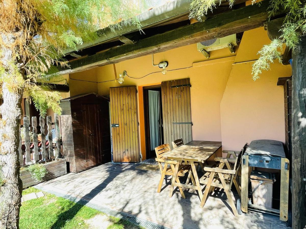 Borgo Del Nibbio Apartment Porto Levante Luaran gambar