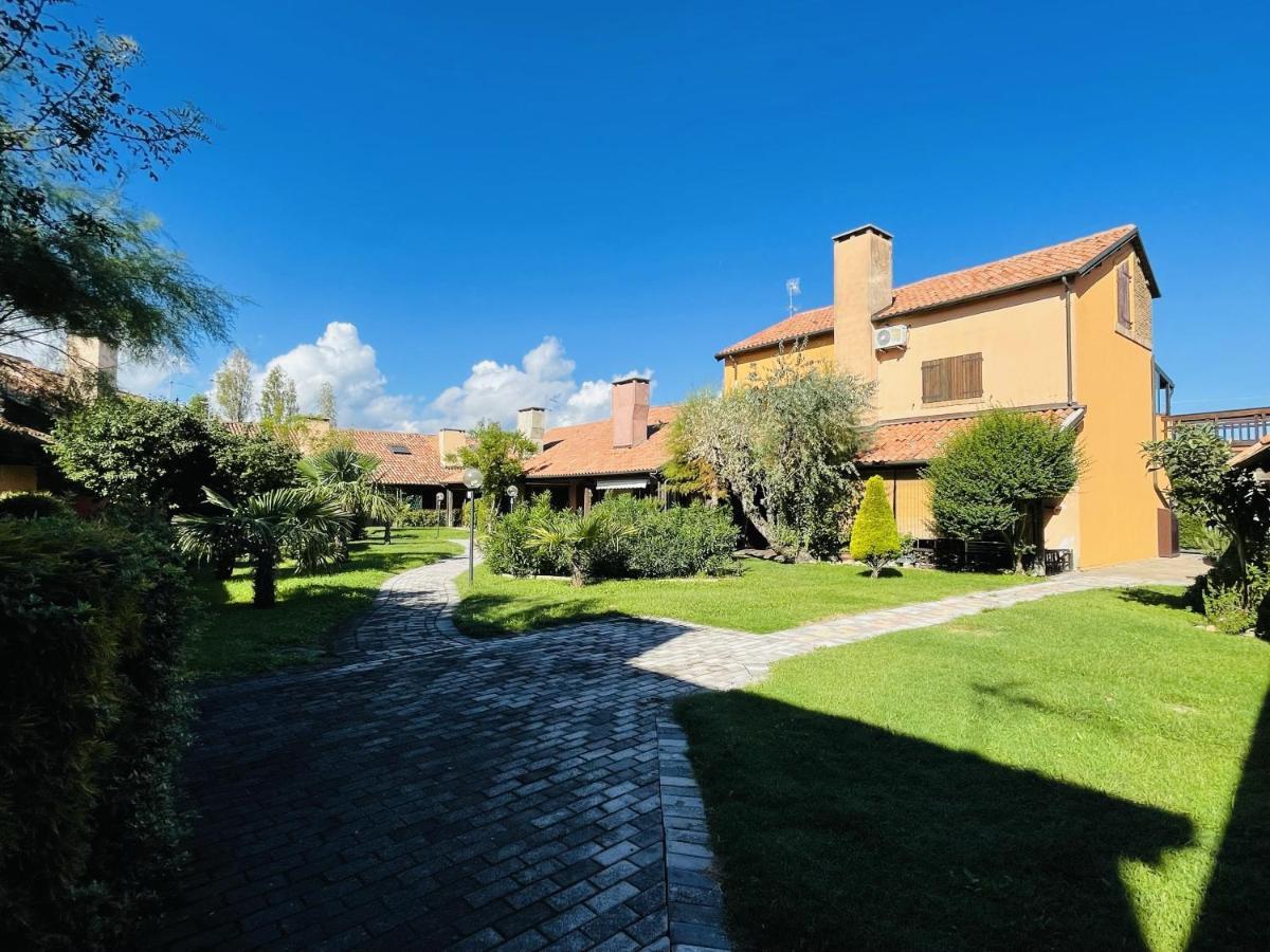 Borgo Del Nibbio Apartment Porto Levante Luaran gambar
